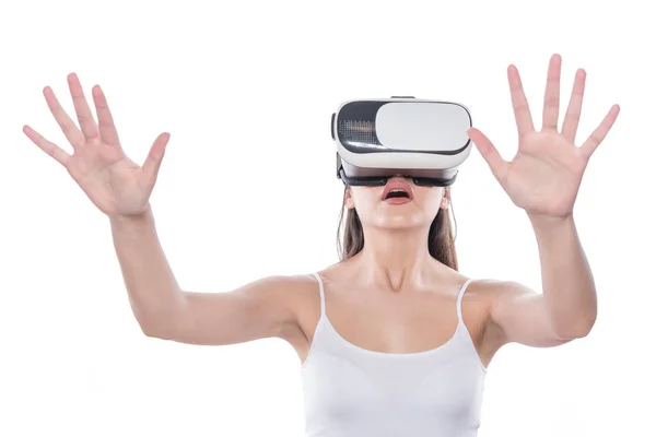Mujer Con Auriculares Realidad Virtual Aislados Sobre Fondo Blanco —  Fotos de Stock