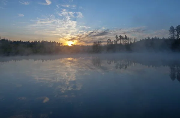 Frühling Mai Morgen Auf Dem See — Stockfoto