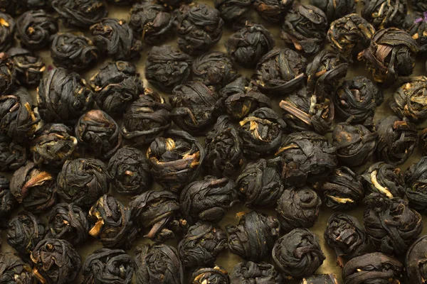 Китайские шары из чёрного чайного листа — стоковое фото