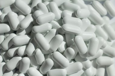 yığın beyaz hap vitamini yakın çekim