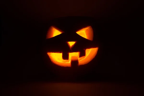 Halloween pumpkin jack Lucerna na tmavé — Stock fotografie