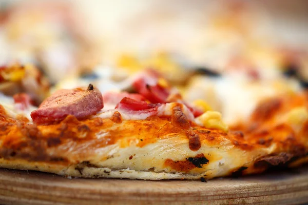 Pizza closeup oudoor — Stock Photo, Image