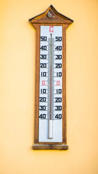 Tipo de parede termômetro — Fotografia de Stock