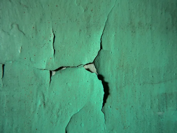 Duvar boyası yıpranmış