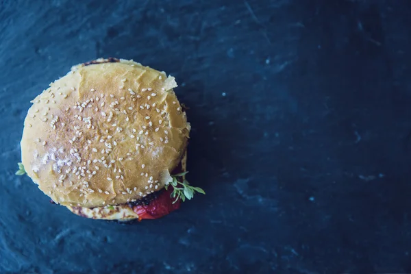 Homemade veggie hamburger — Stockfoto