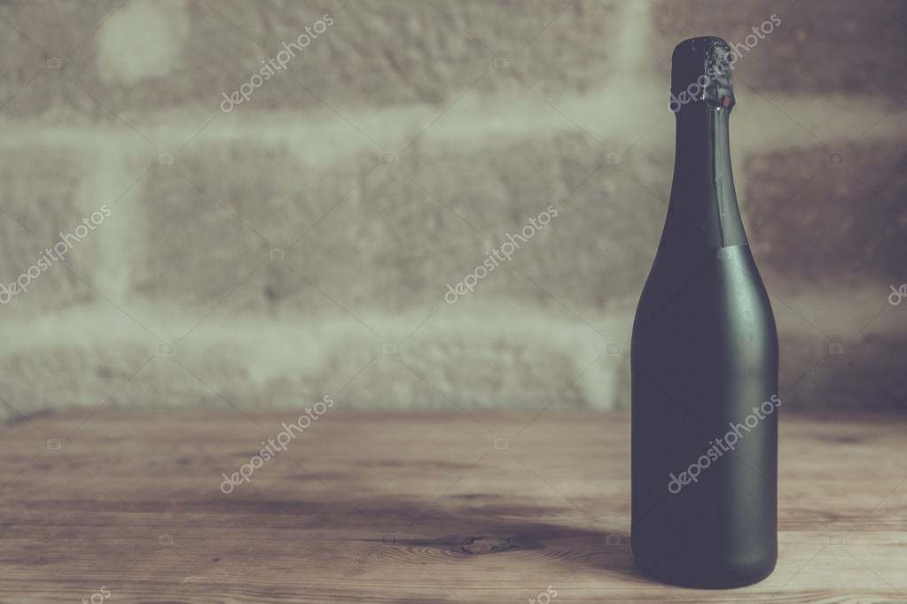 Black champagne bottle Stock Photo by ©markusspiske 81231790