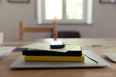 neourban yenilikçi office masaüstü