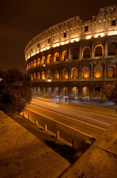 Colosseo di Roma di notte — Foto Stock