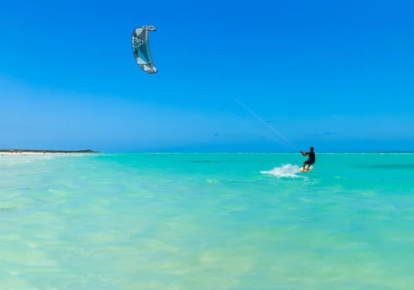 Varadero strand kite surfer Rechtenvrije Stockafbeeldingen