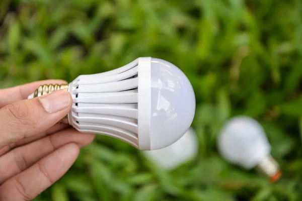 LED-Lampe - Spartechnologie — Stockfoto