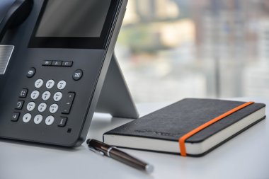IP telefonu ve dizüstü