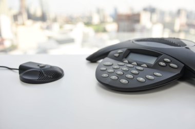 IP telefon - konferans cihaz