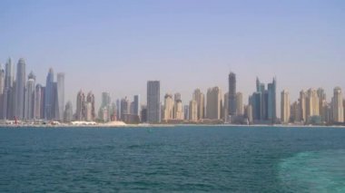 Denizden Dubai manzarası