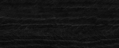 Panorama siyah kaplı mermer kaplama arka planda kopya alanı var. Kaya desenli siyah grunge bayrağı.