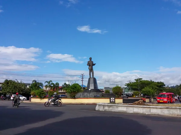 Ambon Indonesien Juli 2021 Atmosfären Kring Statyn Den Indonesiska Nationalhjälten — Stockfoto