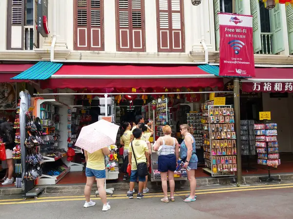 Singapur Marzo 2018 Grupo Turistas Asia Europa Compras China Town — Foto de Stock