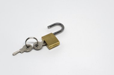 Küçük asma kilit yalıtım