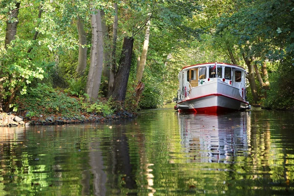 alster boat trip in Hamburg