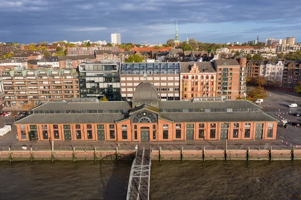 Hamburg Fischmarkt 'taki eski balık müzayede salonu.
