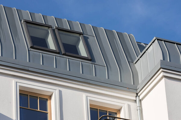roof paneling with zinc metal