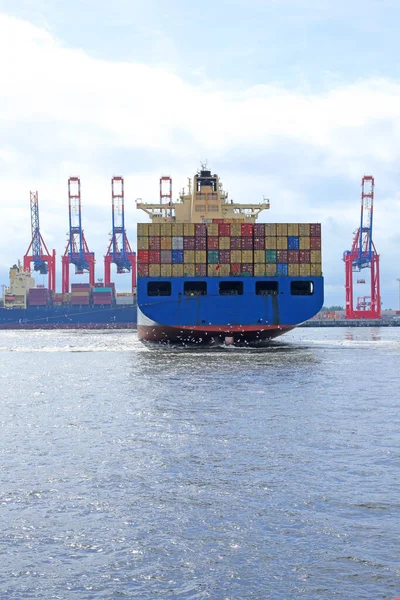 Wendemanöver Eines Seefrachters Hamburger Hafen — Stockfoto