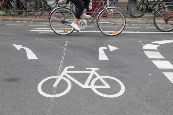 Vägmärken Cykelbana Berlin — Stockfoto