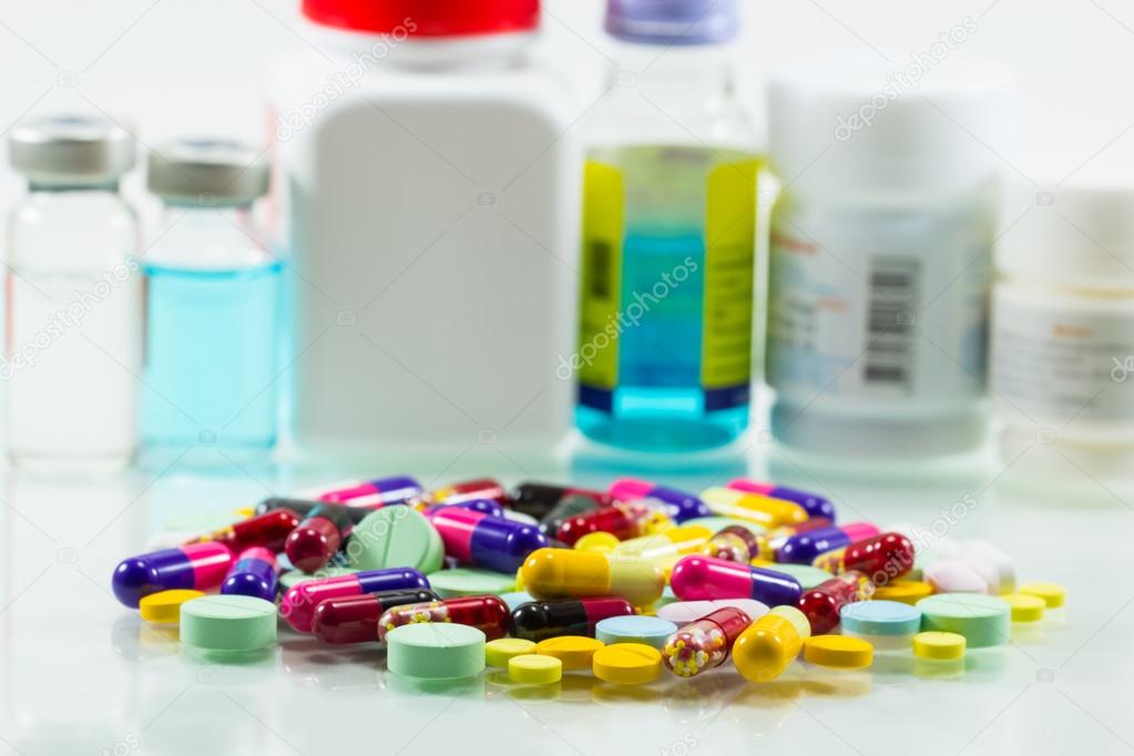 diferent Tablets pills capsule heap mix