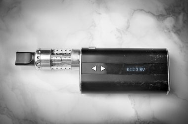siyah ecig elektronik sigara görüntüleme 