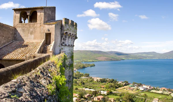 Bracciano kasteel lake Rome outskirt reizen Italië — Stockfoto