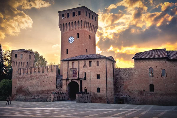 Formigine slottet i provinsen Modena - Emilia Romagna - Italien lokala landmärken — Stockfoto