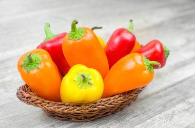 kırmızı biber sepet closeup - sebze arka planlar