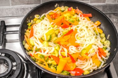 Konjac erişte - vegan yemek tarifleri pişirme