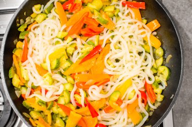 pişirme konjac jöle beyaz erişte pan - vegan yemek tarifleri