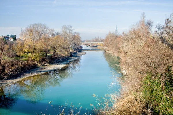 Bolonia, Reno rzeki w zimie — Zdjęcie stockowe