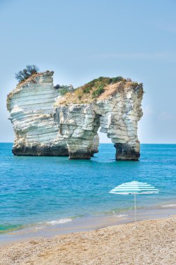 Gargano - Faraglioni di Puglia - Baia delle Zagare beach 