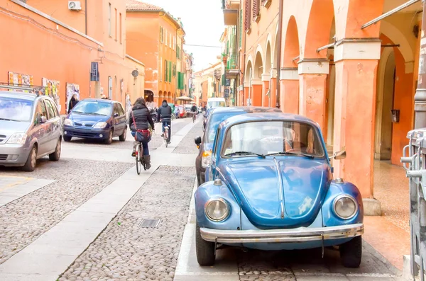 Blue Beetle geparkeerd In Via Del Pratello — Stockfoto