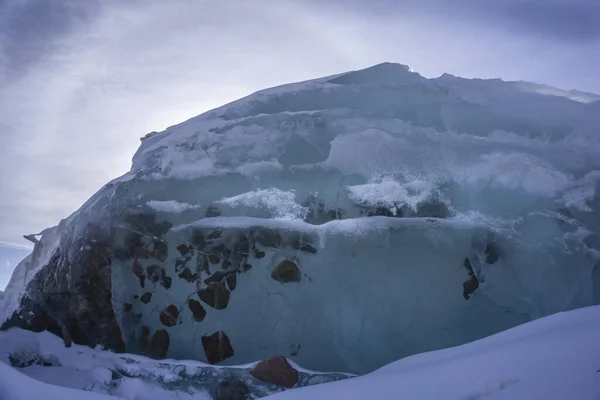 Hummocks Glace Sur Lac Bolshoe Krasnoïarsk Territoire Sibérie Jour Ensoleillé — Photo