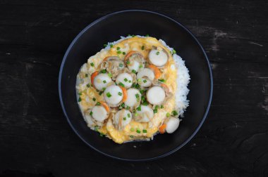 Pirinçli kremalı omlet.