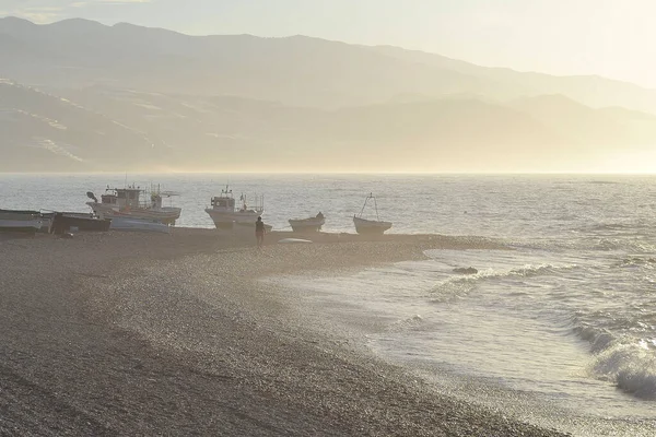 Πανοραμική Θέα Μιας Παραλίας Στο Castell Ferro Βάρκες Και Ένα — Φωτογραφία Αρχείου