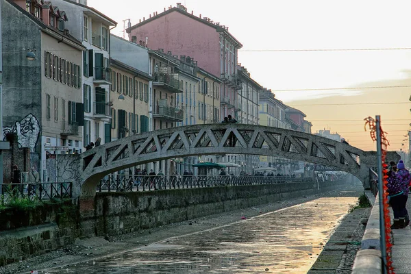 Milão Itália Janeiro 2015 Ponte Sobre Canal Uma Rua Milão — Fotografia de Stock