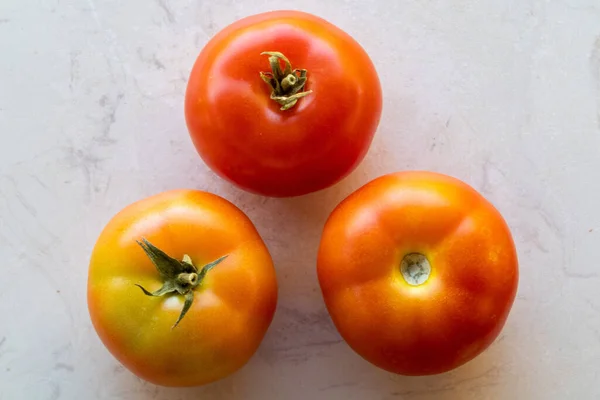 Image Trois Tomates Biologiques Minimalisme Gastronomie — Photo