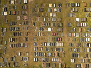 Wamberal Mezarlığı 'nın insansız hava aracından aşağıya bakıyorum.