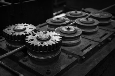 Fabrika içinde makine için eski mesh dişli kadar kapatın