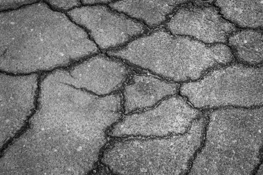 Kırık Otoban yol olarak siyah ve beyaz arka plan doku ile