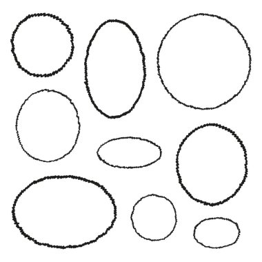 Beyaz arkaplanda izole edilmiş el çizimi yuvarlak çerçeveler.