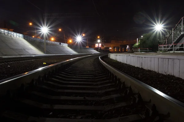 Vasúti állomás éjjel — Stock Fotó