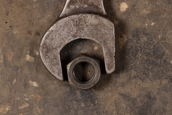 The large wrench and nut. Garage tools. — Stock Photo, Image