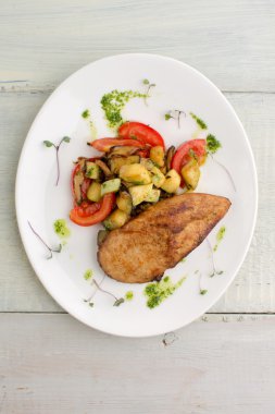 Sebzeli tavuk: kabak, mantar