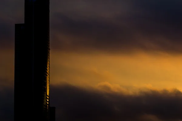 아침 빛에 오피스 빌딩 — 스톡 사진