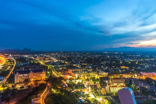 Blick auf die Innenstadt von Prachuap khiri khan Bezirk von Thailand — Stockfoto